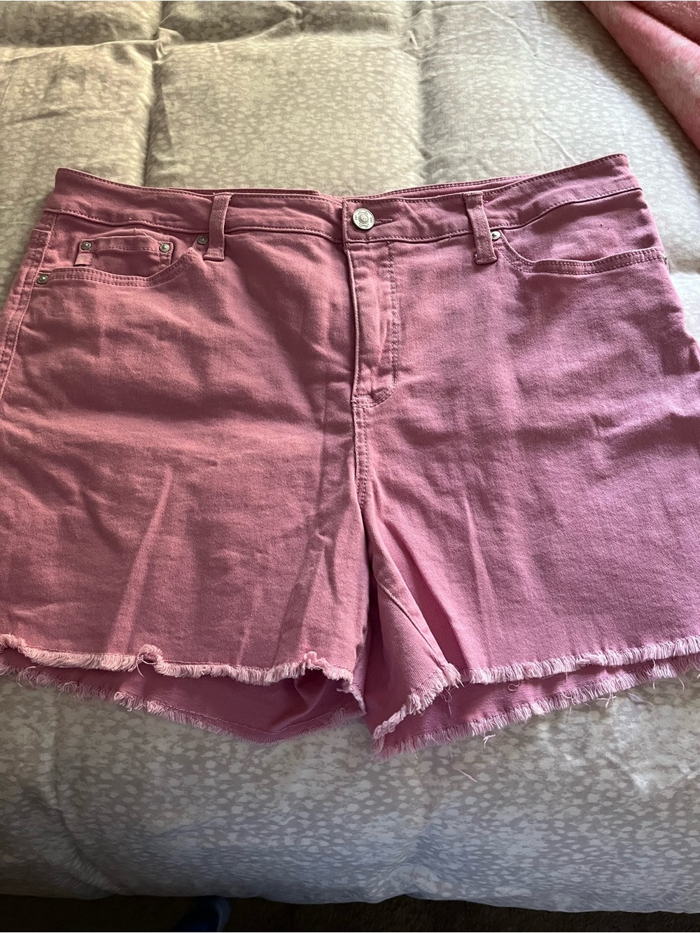 Women’s pink weekend shorts